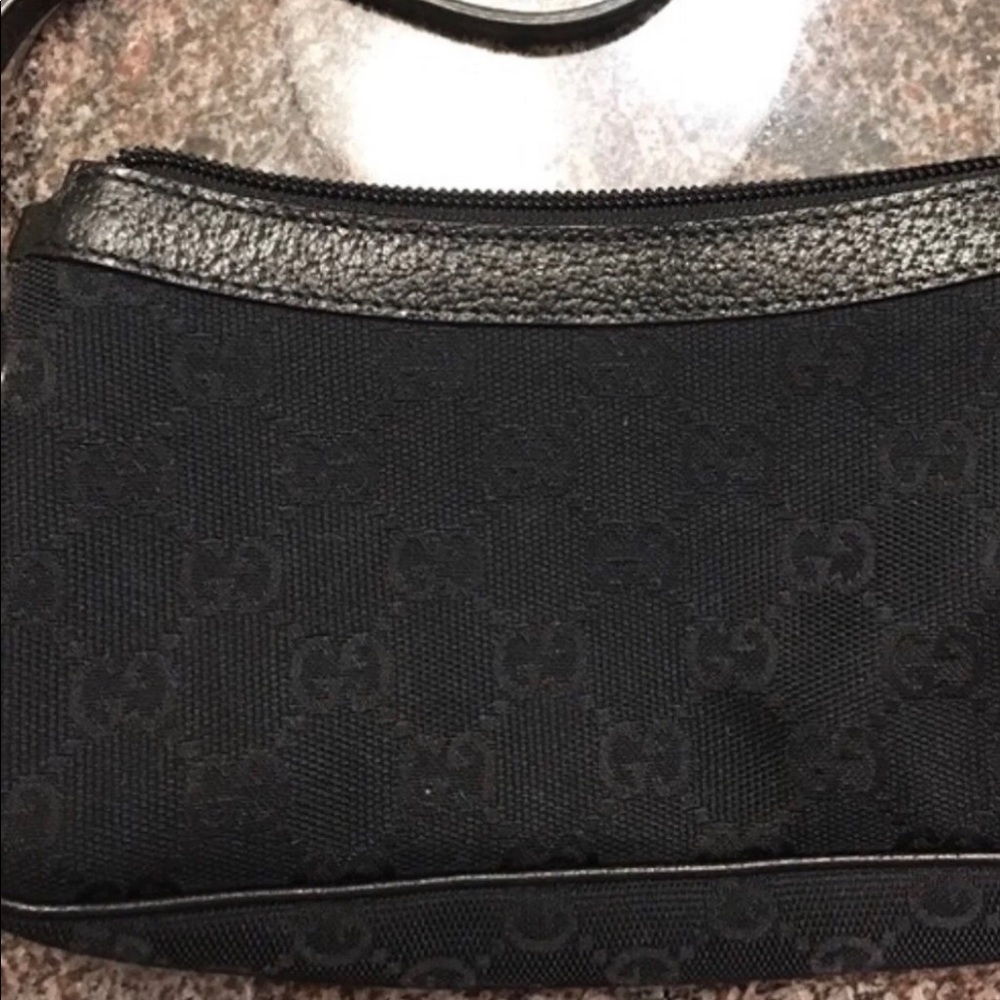 authentic GUCCI pouchette